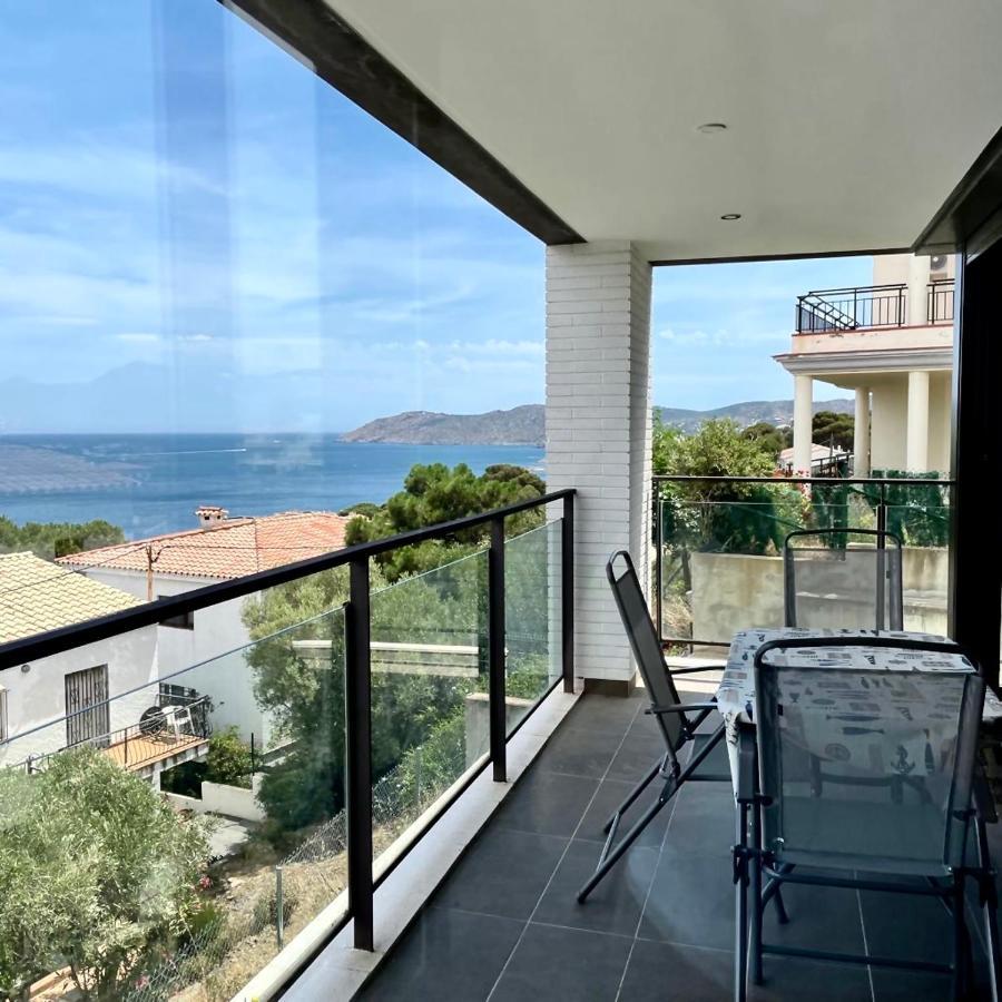 Apartment Sea View Llanca Ngoại thất bức ảnh